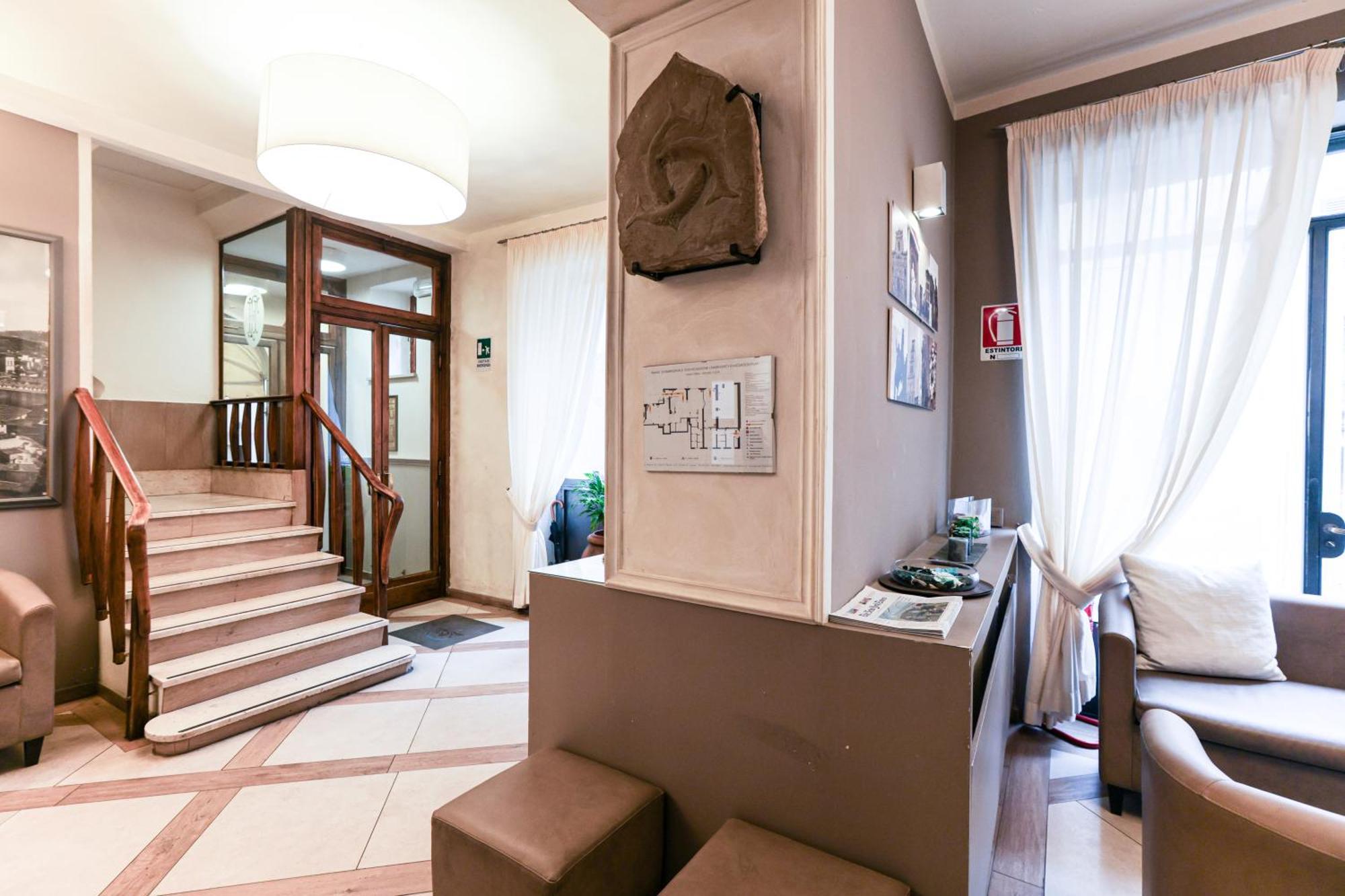 ホテル アルベルゴ フィレンツェ エクステリア 写真